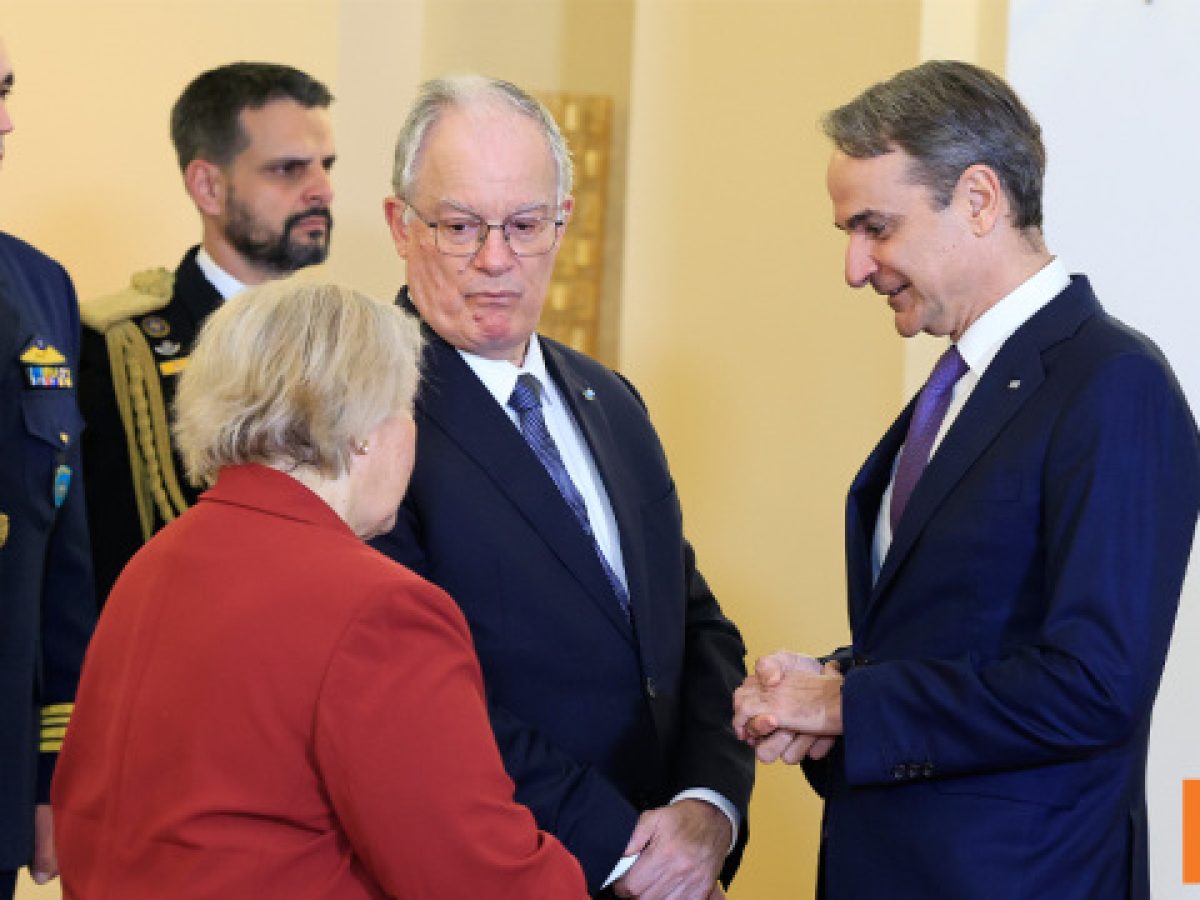 Παρασκήνια από τη δεξίωση του ΠτΔ Κώστα Τασούλα στο διπλωματικό σώμα – Η απουσία Κίμπερλι και τα… εθνικά μπιφτεκάκια το