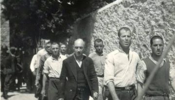 Παρέμβαση του Αλέξη Τσιπρα για τις φωτογραφιες απο την εκτέλεση στην Καισαριανη