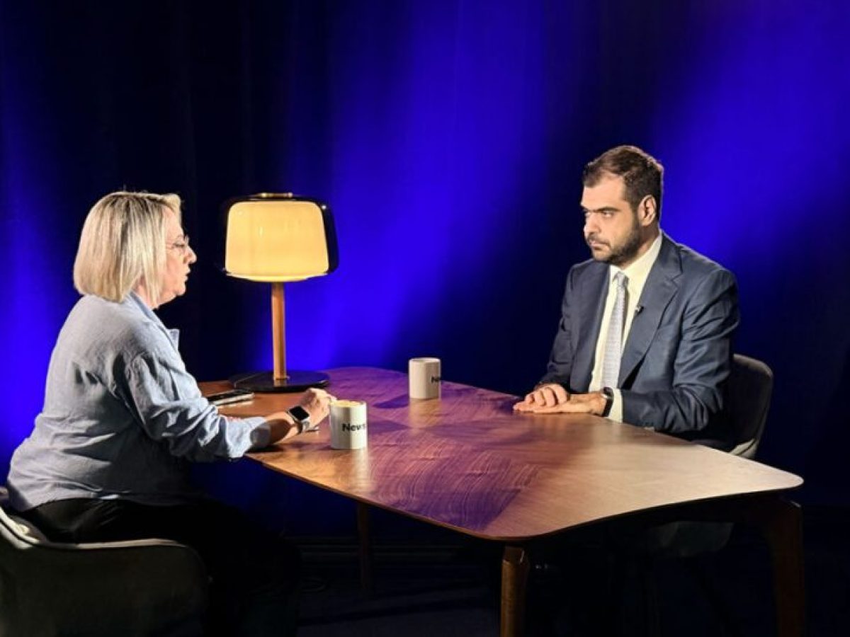 Παύλος Μαρινάκης: Υπάρχουν μπαχαλάκηδες με γραβάτα στη Βουλή – «Απάντηση» σε Δένδια – «Άδικη η κριτική από Σαμαρά και Καρ