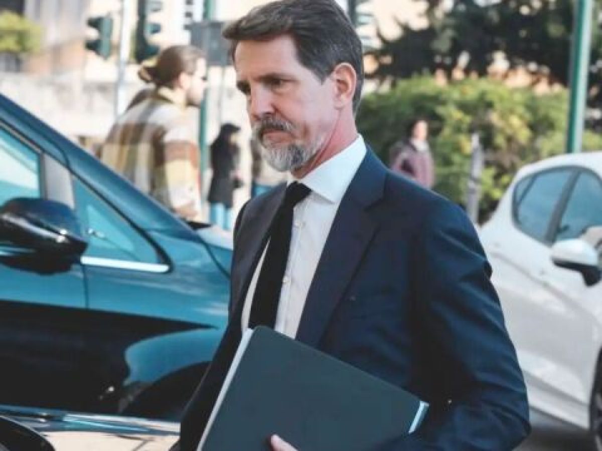 Παύλος Ντε Γκρες:  Τι απαντάει για τα σενάρια συνεργασίας του με την Μαρία Καρυστιανού (Βίντεο)