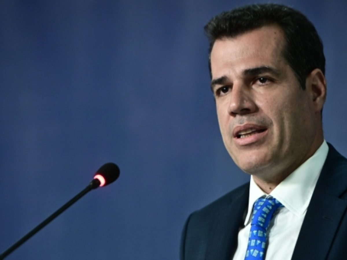 Πλεύρης για τους ακτιβιστές που ζήτησαν να δουν παιδιά από το ναυάγιο στη Χίο: Αρκετά με τις προκλήσεις των επαγγελματιών
