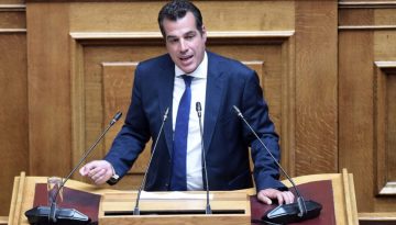 &Pi;&lambda;&epsilon;ύ&rho;&eta;&sigmaf; &sigma;&epsilon; &alpha;&nu;&tau;&iota;&pi;&omicron;&lambda;ί&tau;&epsilon;&upsilon;&sigma;&eta; &gamma;&iota;&alpha; &tau;&iota;&sigmaf; &mu;&epsilon;&tau;&alpha;&nu;&alpha;&sigma;&tau;&epsilon;&upsilon;&tau;&iota;&kappa;έ&sigmaf; &rho;&omicron;έ&sigmaf;: &laquo;&Alpha;&nu; &delta;&epsilon;&nu; &epsilon;ί&sigma;&tau;&epsilon; &mu;&epsilon; &tau;&omicron; &Lambda;&iota;&mu;&epsilon;&nu;&iota;&kappa;ό, &epsilon;ί&sigma;&tau;&epsilon; &mu;&epsilon; &tau;&omicron;&upsilon;&sigmaf; &delta;&iota;&alpha;&kappa;&iota;&nu;&eta;&tau;έ&sigmaf;&raquo;