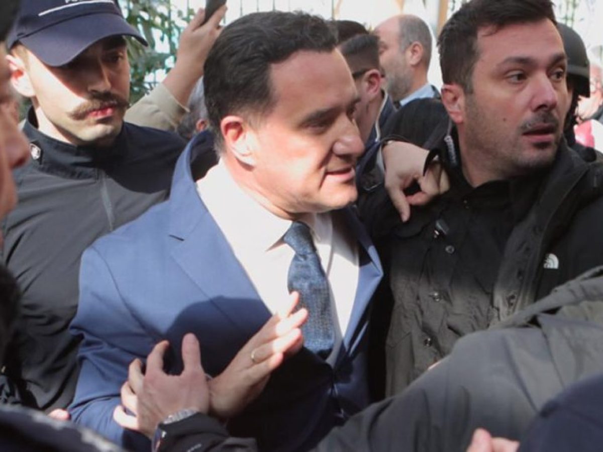 Πώς η στοχοποίηση του Γεωργιάδη μετατρέπεται σε πολιτικό «μπόνους» για την κυβέρνηση