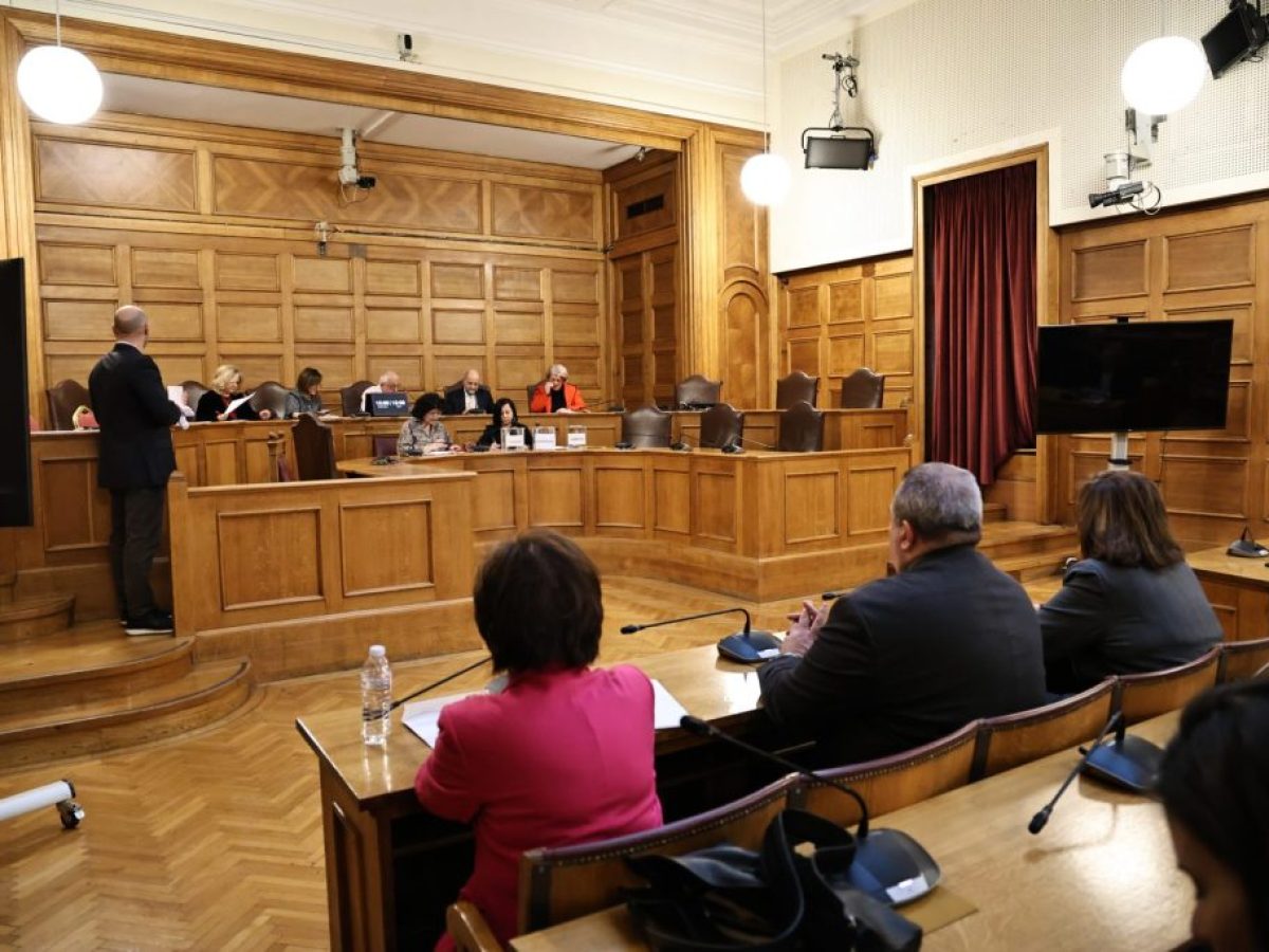 «Πρεμιέρα» με ένταση και καυγάδες στη διακομματική για τον πρωτογενή τομέα