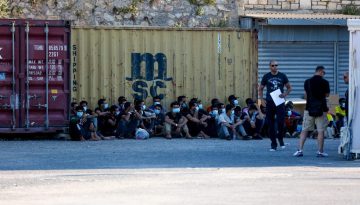&Pi;&rho;ώ&tau;&omicron; &beta;ή&mu;&alpha; &alpha;&pi;ό &tau;&eta;&nu; &Epsilon;&Epsilon; &gamma;&iota;&alpha; &delta;&omicron;&mu;έ&sigmaf; &pi;&rho;&omicron;&sigma;&phi;ύ&gamma;&omega;&nu; &sigma;&epsilon; &tau;&rho;ί&tau;&epsilon;&sigmaf; &chi;ώ&rho;&epsilon;&sigmaf;