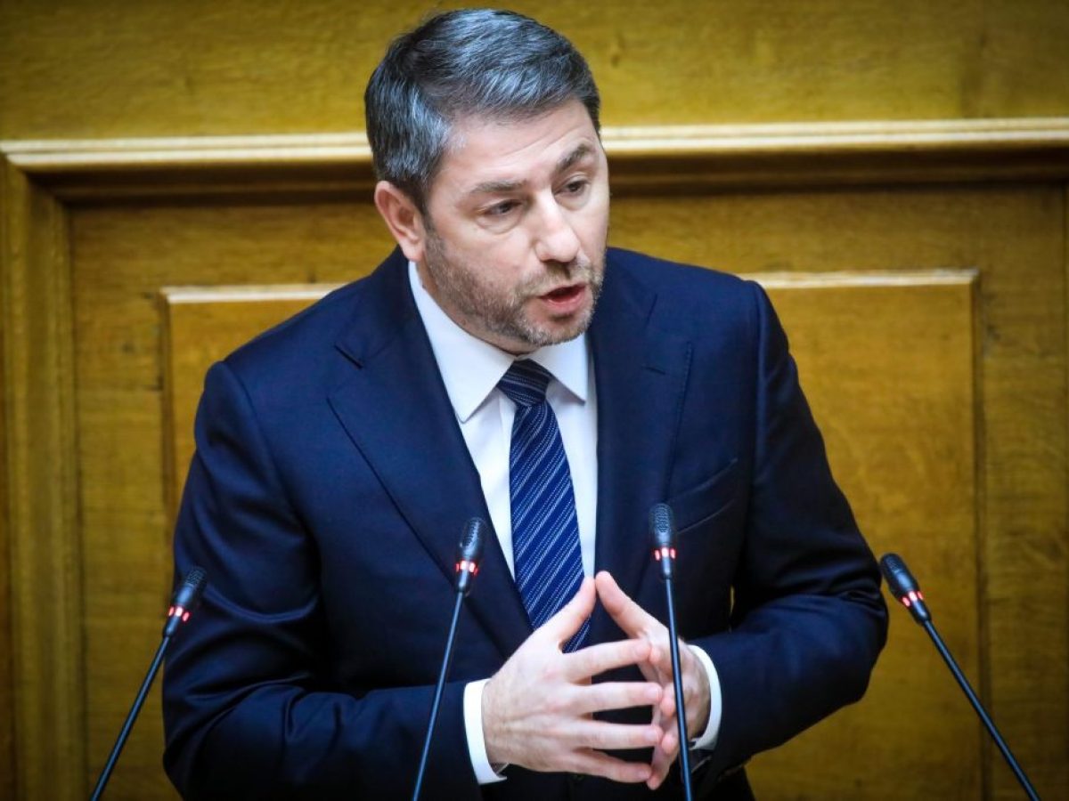 ΠΑΣΟΚ: 1 στα 5 νοικοκυριά αδυνατεί να ζεσταθεί – Επίκαιρη ερώτηση Ανδρουλάκη σε Μητσοτάκη για την ενεργειακή ακρίβεια