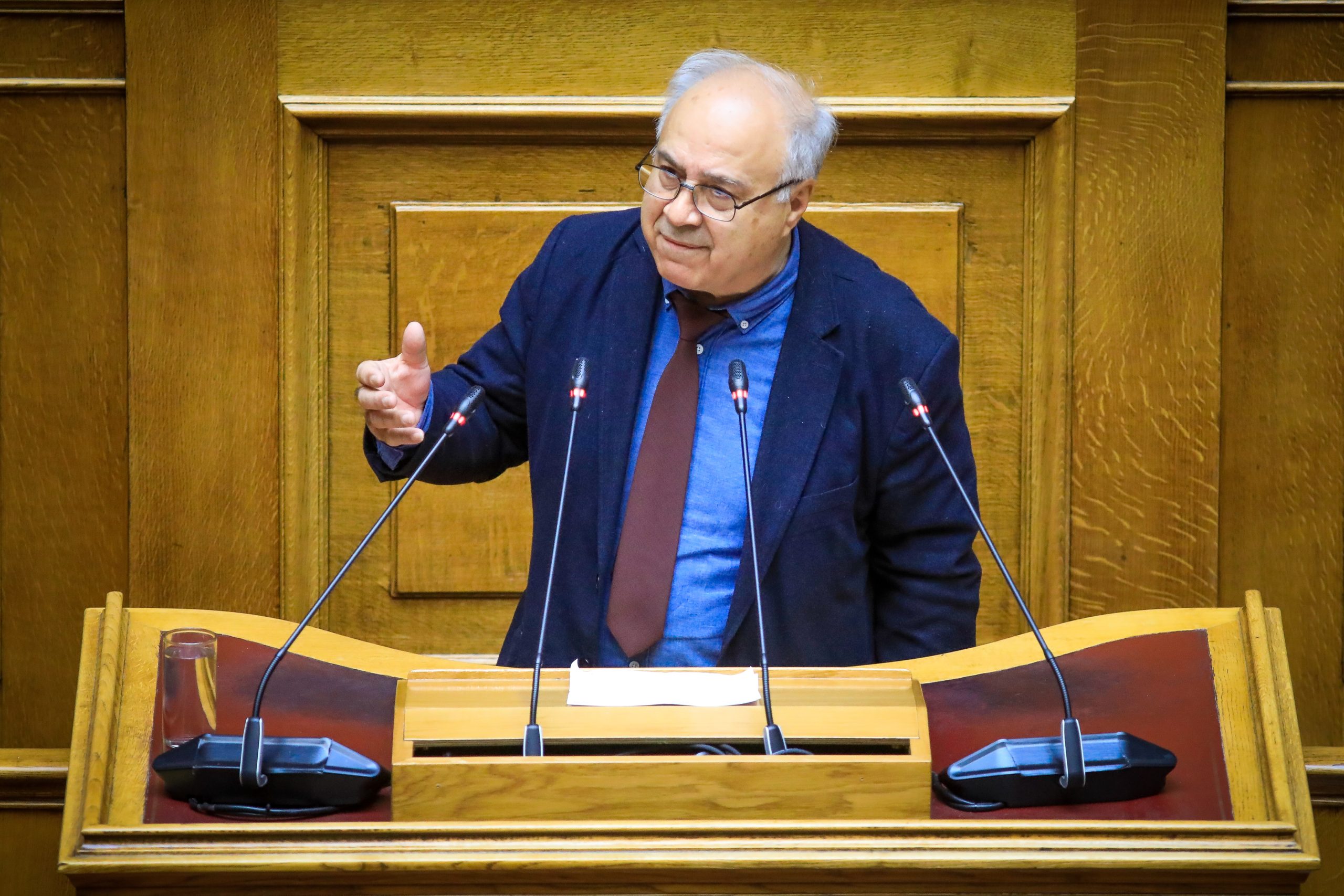 pΑsok-giati-o-Αndroulakis-diegrapse