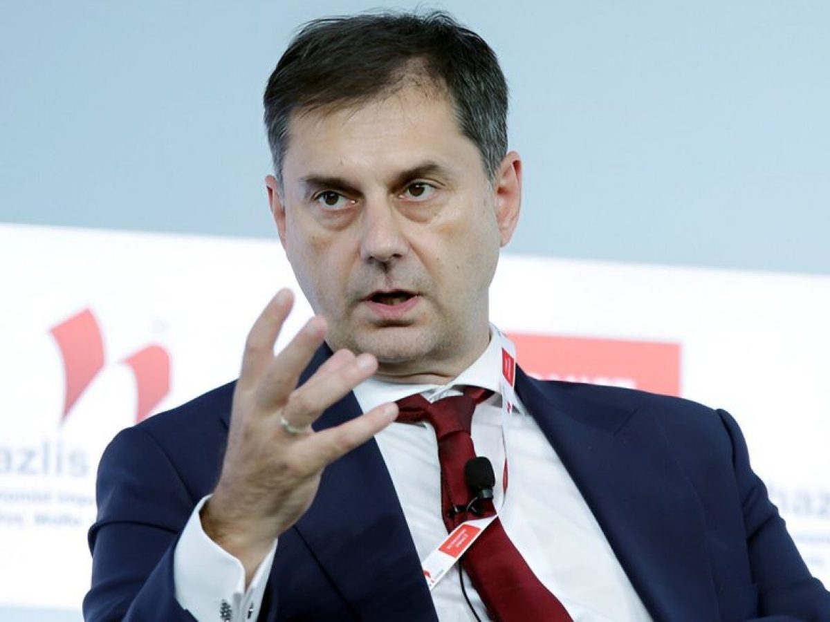 ΠΑΣΟΚ: Συμφωνεί η κυβέρνηση με την άποψη Θεοχάρη ότι το καλώδιο δεν ποντίστηκε και δεν ποντίζεται διότι φταίει η Κύπρος;