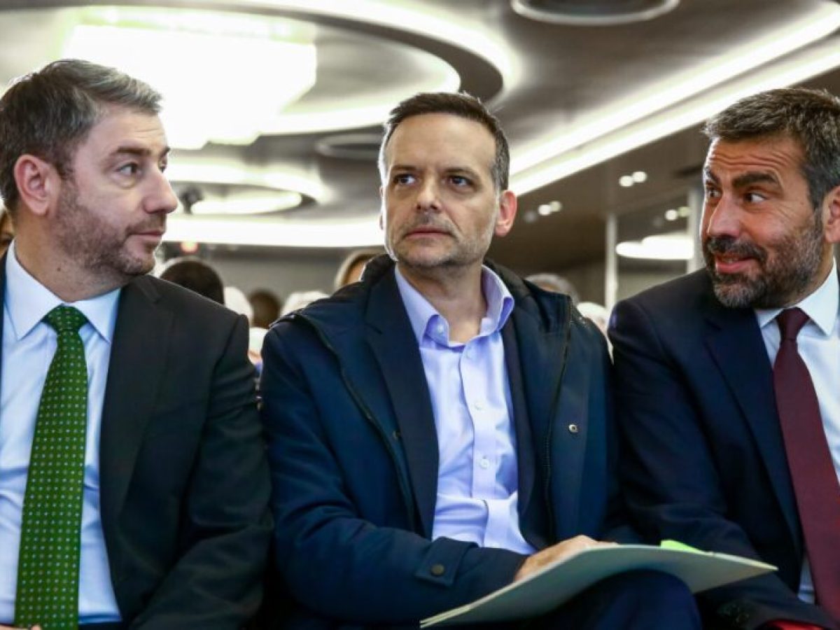 ΠΑΣΟΚ: Στην αντεπίθεση η Χαριλάου Τρικούπη, διαψεύδει διαγραφές και στέλνει μηνύματα προς πάσα κατεύθυνση