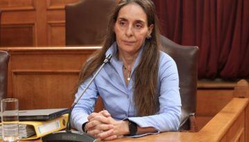 &Rho;ή&gamma;&mu;&alpha; &sigma;&tau;&omicron;&nu; &Sigma;&Upsilon;&Rho;&Iota;&Zeta;&Alpha; &gamma;&iota;&alpha; &tau;&omicron; &pi;ό&rho;&iota;&sigma;&mu;&alpha; &Omicron;&Pi;&Epsilon;&Kappa;&Epsilon;&Pi;&Epsilon; &ndash; &laquo;&Epsilon;&mu;&pi;&lambda;&omicron;&kappa;ή&raquo; &mu;&epsilon; &Kappa;ό&kappa;&kappa;&alpha;&lambda;&eta; &gamma;&iota;&alpha; &tau;&eta;&nu; &pi;&epsilon;&rho;ί&omicron;&delta;&omicron; &Tau;&upsilon;&chi;&epsilon;&rho;&omicron;&pi;&omicron;ύ&lambda;&omicron;&upsilon;