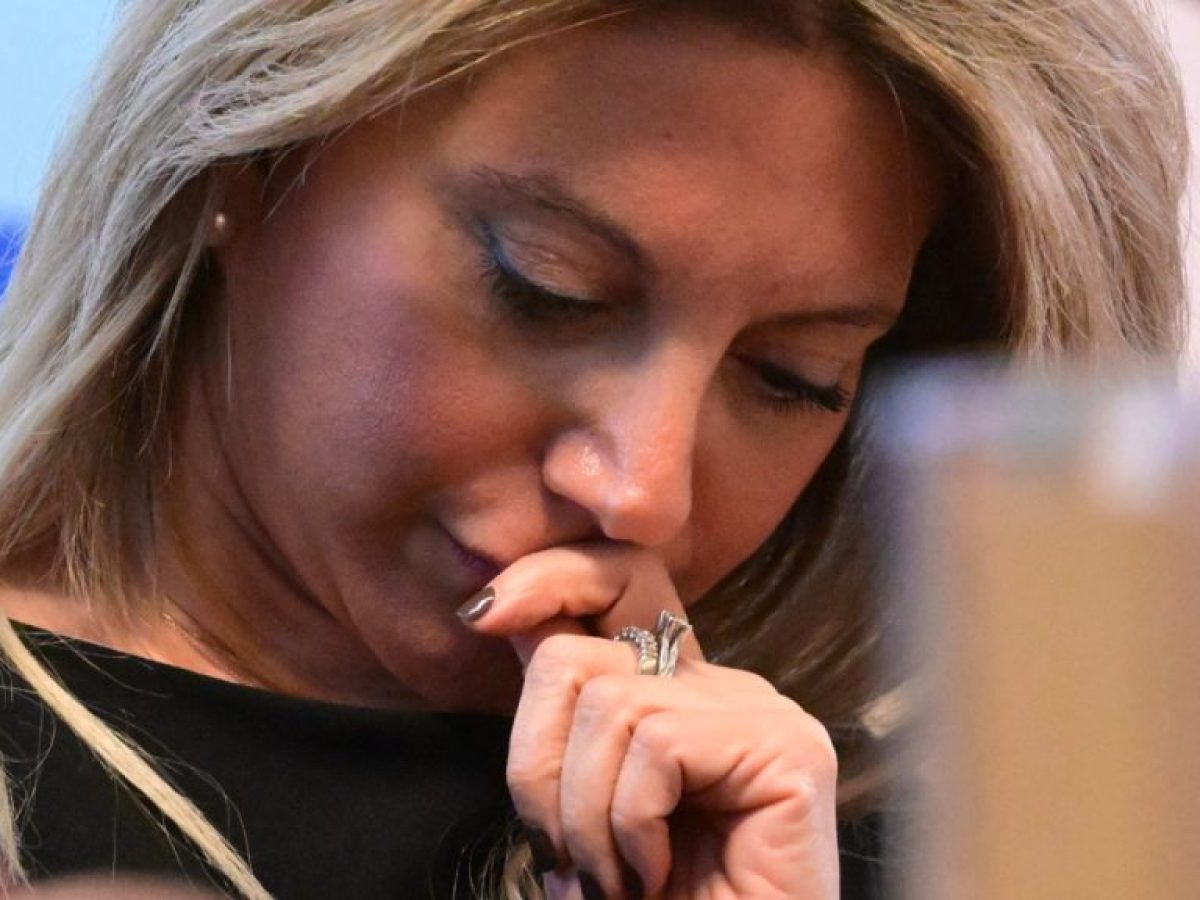 «Σας απαγορεύω να αναφερθείτε ξανά στον αδελφό μου»: Κατερίνα Βουτσινά κατά Καρυστιανού για το σποτ των Τεμπών