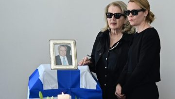 &Sigma;&epsilon; &kappa;&lambda;ί&mu;&alpha; &sigma;&upsilon;&gamma;&kappa;ί&nu;&eta;&sigma;&eta;&sigmaf; &eta; &kappa;&eta;&delta;&epsilon;ί&alpha; &tau;&omicron;&upsilon; &Alpha;&nu;&alpha;&sigma;&tau;ά&sigma;&eta; &Pi;&alpha;&pi;&alpha;&lambda;&eta;&gamma;&omicron;ύ&rho;&alpha; &ndash; &Pi;&alpha;&rho;ό&nu;&tau;&epsilon;&sigmaf; &Kappa;&alpha;&rho;&alpha;&mu;&alpha;&nu;&lambda;ή&sigmaf; &kappa;&alpha;&iota; &Sigma;&alpha;&mu;&alpha;&rho;ά&sigmaf;