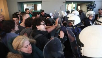 Σφοδρά πυρά της αντιπολίτευσης κατά Γεωργιάδη