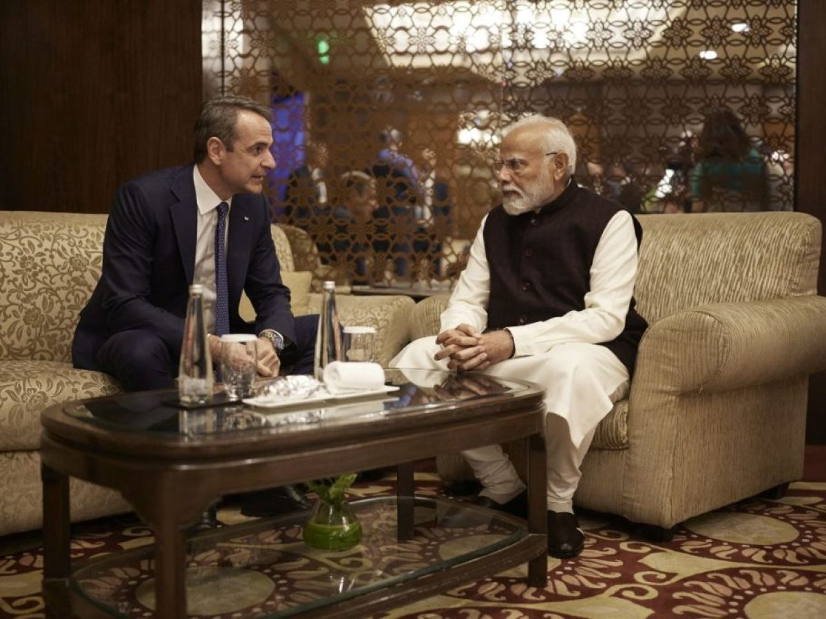 Συνάντηση Κυριάκου Μητσοτάκη με Ναρέντρα Μόντι στο περιθώριο του AI Impact Summit