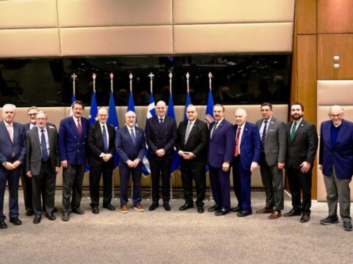 Συνάντηση Νίκου Δένδια με τον πρόεδρο και CEO του American Hellenic Institute και μέλη του AHEPA – Έμφαση στη καλή συνεργ