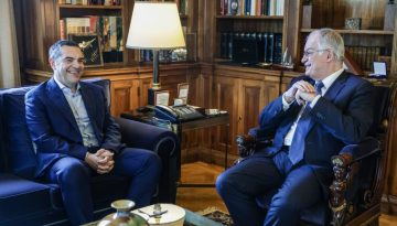 Συνάντηση Τασούλα – Τσίπρα στο Προεδρικό Μέγαρο