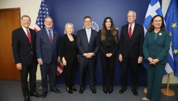 &Sigma;&upsilon;&nu;ά&nu;&tau;&eta;&sigma;&eta; &tau;&omicron;&upsilon; &Sigma;&tau;. &Pi;&alpha;&pi;&alpha;&sigma;&tau;&alpha;ύ&rho;&omicron;&upsilon; &mu;&epsilon; &alpha;&nu;&tau;&iota;&pi;&rho;&omicron;&sigma;&omega;&pi;&epsilon;ί&alpha; &tau;&omicron;&upsilon; &Kappa;&omicron;&gamma;&kappa;&rho;έ&sigma;&omicron;&upsilon; &tau;&omega;&nu; &Eta;&Pi;&Alpha; &ndash; Έ&mu;&phi;&alpha;&sigma;&eta; &sigma;&epsilon; &epsilon;&nu;έ&rho;&gamma;&epsilon;&iota;&alpha; &kappa;&alpha;&iota; &epsilon;&pi;&epsilon;&nu;&delta;ύ&sigma;&epsilon;&iota;&sigmaf;.