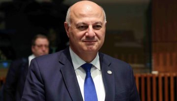 Συνάντηση Τσιάρα με εκπροσώπους των αγροτικών μπλόκων της Καρδίτσας