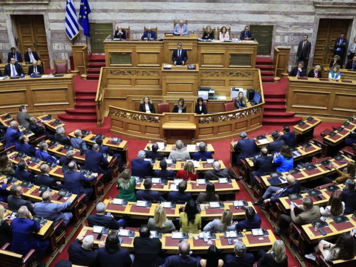 Συνταγματική Αναθεώρηση και εκλογικός αιφνιδιασμός το 2026: Τα σενάρια