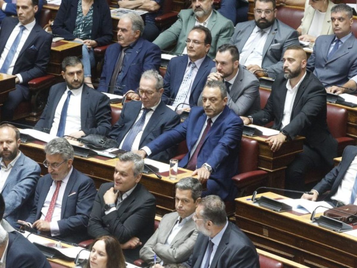 «Σπαρτιάτες»: Ομόφωνα αθώοι από το Εφετείο οι 13 κατηγορούμενοι για εξαπάτηση εκλογέων