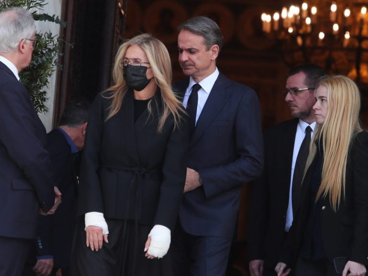 &Sigma;&tau;&eta; &kappa;&eta;&delta;&epsilon;ί&alpha; &tau;&eta;&sigmaf; &Gamma;&lambda;ύ&kappa;&alpha;&tau;&zeta;&eta;-&Alpha;&rho;&beta;&epsilon;&lambda;έ&rho; &eta; &Mu;&alpha;&rho;έ&beta;&alpha; &Mu;&eta;&tau;&sigma;&omicron;&tau;ά&kappa;&eta; &ndash; &Eta; &pi;&rho;ώ&tau;&eta; &tau;&eta;&sigmaf; &epsilon;&mu;&phi;ά&nu;&iota;&sigma;&eta; &mu;&epsilon;&tau;ά &tau;&omicron; &chi;&epsilon;&iota;&rho;&omicron;&upsilon;&rho;&gamma;&epsilon;ί&omicron; &sigma;&tau;&alpha; &chi;έ&rho;&iota;&alpha;