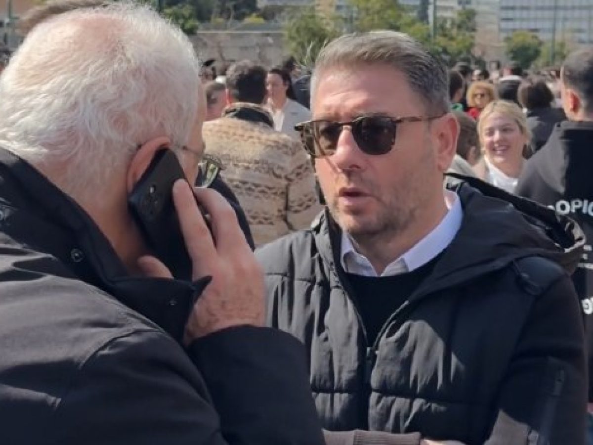 Στη συγκέντρωση για τα Τέμπη στο Σύνταγμα ο Νίκος Ανδρουλάκης