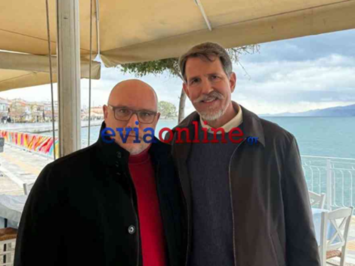 Στην Εύβοια ο Παύλος Ντε Γκρες: Το παραλιακό κατάστημα που επέλεξε και οι επαφές με τον κόσμο