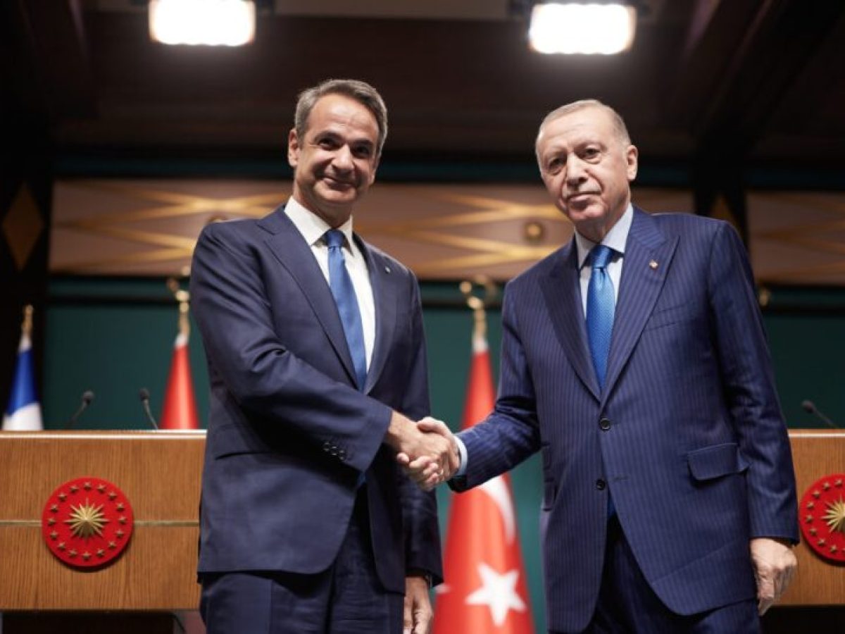 Στο «Λευκό Παλάτι» του Ερντογάν ο Μητσοτάκης: Οι «κόκκινες γραμμές» της Αθήνας και οι επιδιώξεις των δύο ηγετών