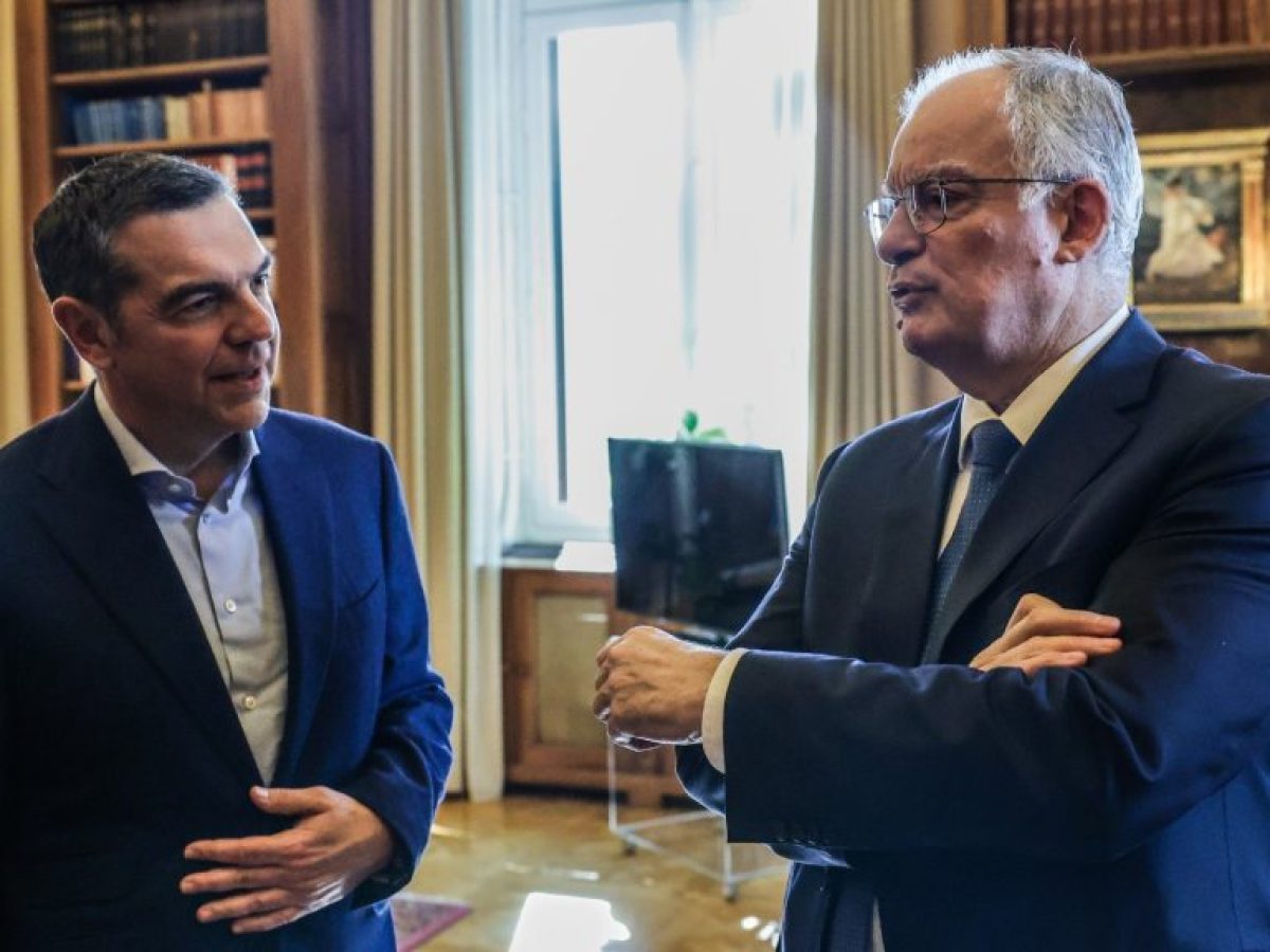 Στο Προεδρικό ο Αλέξης Τσίπρας για συνάντηση με τον ΠτΔ
