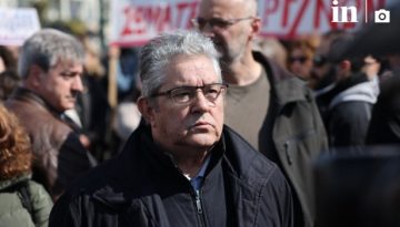 &Sigma;&tau;&omicron; &Sigma;ύ&nu;&tau;&alpha;&gamma;&mu;&alpha; &omicron; &Kappa;&omicron;&upsilon;&tau;&sigma;&omicron;ύ&mu;&pi;&alpha;&sigmaf;: &Tau;&omicron; &pi;&rho;&alpha;&gamma;&mu;&alpha;&tau;&iota;&kappa;ό &delta;ί&lambda;&eta;&mu;&mu;&alpha; &epsilon;ί&nu;&alpha;&iota; &laquo;ή &tau;&alpha; &kappa;έ&rho;&delta;&eta; &tau;&omicron;&upsilon;&sigmaf; ή &omicron;&iota; &zeta;&omega;έ&sigmaf; &mu;&alpha;&sigmaf;&raquo;