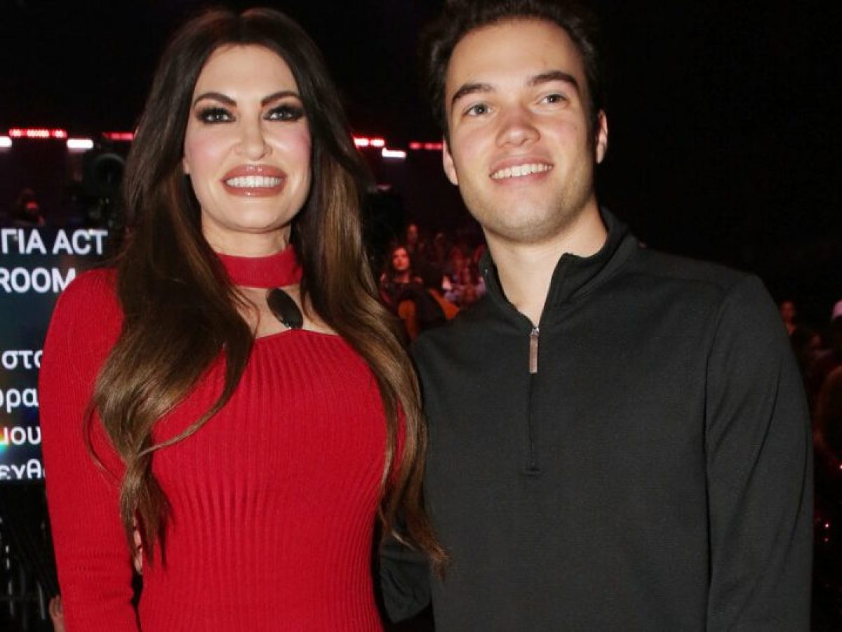 Στον ελληνικό τελικό της Eurovision η Κίμπερλι – Τη συνόδευε ο γιος της (Εικόνες)