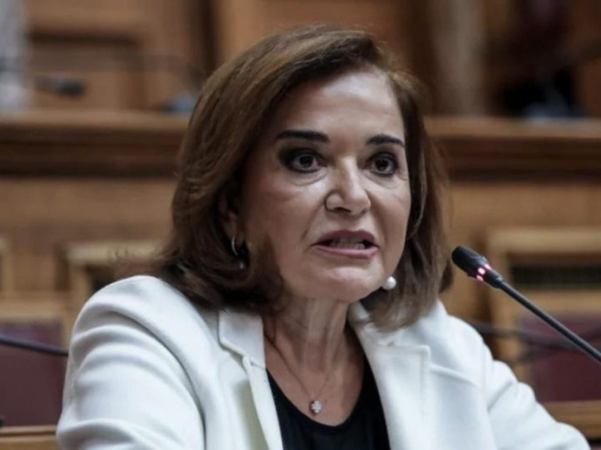 «Τα μετρήσατε τα νησιά;» – Η αιχμηρή απάντηση της Μπακογιάννη για την εθνική κυριαρχία