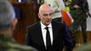 Τα μηνύματα Δένδια στο 1ο «The India-Eu Forum» στην Ινδία