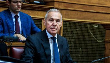 &Tau;&omicron; &alpha;&kappa;&rho;&omicron;&delta;&epsilon;&xi;&iota;ό &kappa;&alpha;&iota; &alpha;&chi;&rho;&epsilon;ί&alpha;&sigma;&tau;&omicron; &laquo;&phi;ά&lambda;&tau;&sigma;&omicron;&raquo; &tau;&omicron;&upsilon; &Delta;&alpha;&beta;ά&kappa;&eta;
