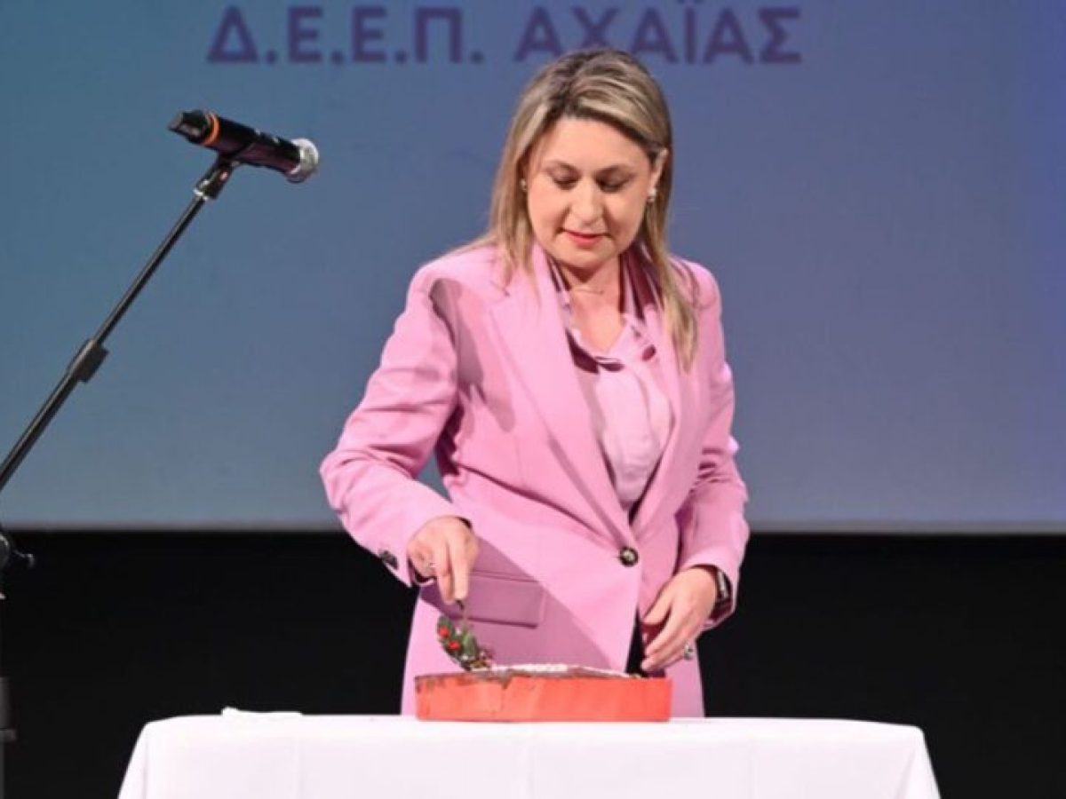 Το «τζάμπα πέθανε» έκαψε την Αλεξοπούλου