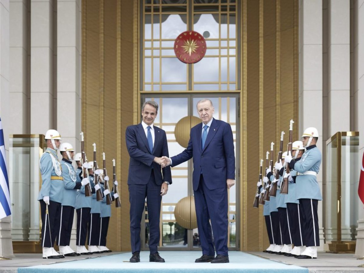 &Tau;&omicron;&upsilon;&rho;&kappa;ί&alpha;: &Sigma;&tau;&eta; &sigma;&upsilon;&nu;ά&nu;&tau;&eta;&sigma;&eta; &Mu;&eta;&tau;&sigma;&omicron;&tau;ά&kappa;&eta; &ndash; &Epsilon;&rho;&nu;&tau;&omicron;&gamma;ά&nu; &theta;&alpha; &sigma;&upsilon;&zeta;&eta;&tau;&eta;&theta;&omicron;ύ&nu; ό&lambda;&epsilon;&sigmaf; &omicron;&iota; &pi;&tau;&upsilon;&chi;έ&sigmaf; &tau;&omega;&nu; &epsilon;&lambda;&lambda;&eta;&nu;&omicron;&tau;&omicron;&upsilon;&rho;&kappa;&iota;&kappa;ώ&nu; &sigma;&chi;έ&sigma;&epsilon;&omega;&nu;