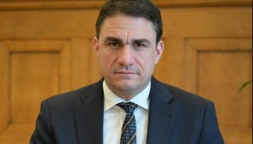 &Tau;&sigma;&omicron;&upsilon;&kappa;&alpha;&lambda;ά&sigmaf;: &Eta; &kappa;&upsilon;&beta;έ&rho;&nu;&eta;&sigma;&eta;&nbsp; &phi;έ&rho;&nu;&epsilon;&iota; έ&nu;&alpha; &eta;&mu;&iota;&tau;&epsilon;&lambda;έ&sigmaf; &nu;&omicron;&mu;&omicron;&sigma;&chi;έ&delta;&iota;&omicron; &gamma;&iota;&alpha; &tau;&alpha; &epsilon;&rho;&gamma;&alpha;&sigma;&iota;&alpha;&kappa;ά