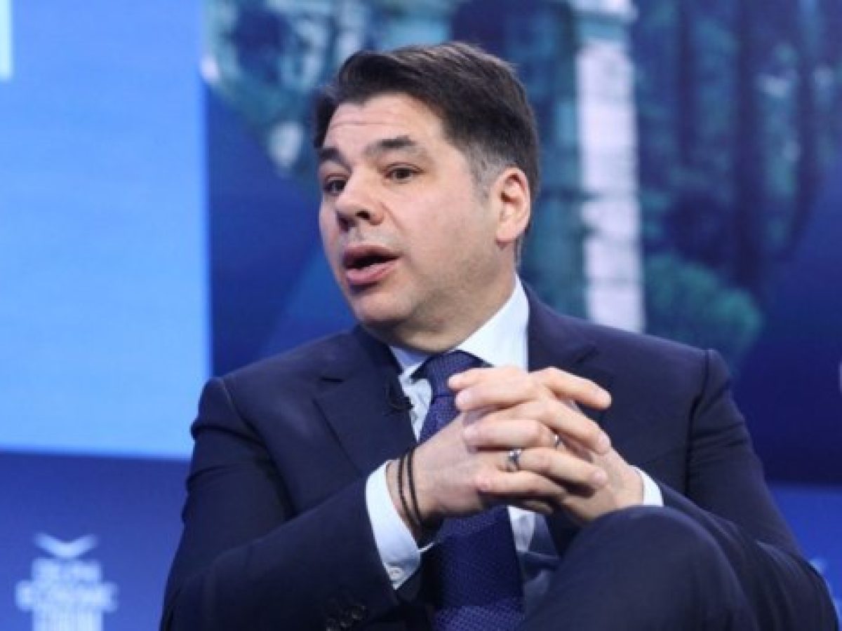&Tau;&zeta;&omicron;&rho;&tau;&zeta; &Tau;&sigma;&omicron;ύ&nu;&eta;&sigmaf;: &laquo;&Omicron;&iota; &Eta;&Pi;&Alpha; &chi;&rho;&epsilon;&iota;ά&zeta;&omicron;&nu;&tau;&alpha;&iota; &tau;&eta;&nu; &Epsilon;&lambda;&lambda;ά&delta;&alpha;&raquo;