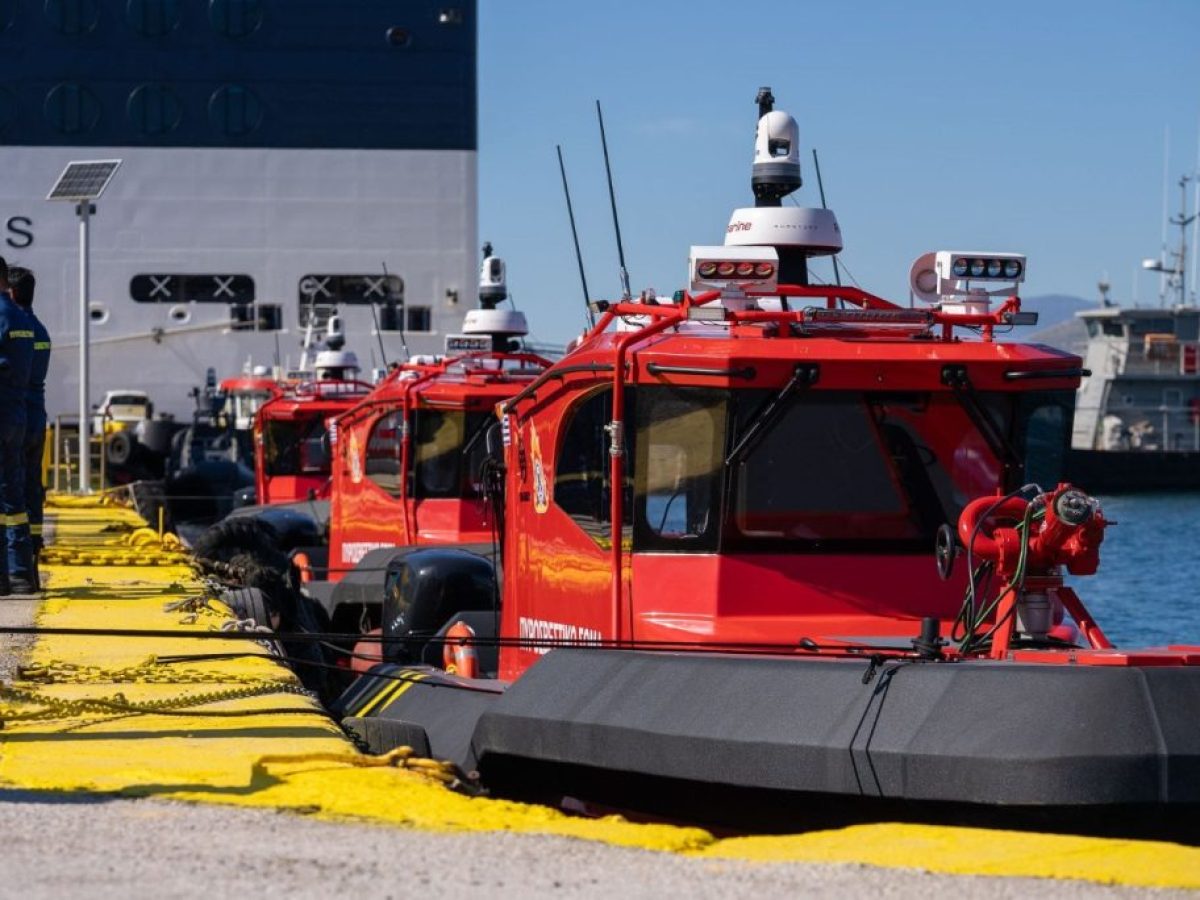 Βασίλης Κικίλιας: Το Πυροσβεστικό Σώμα παρέλαβε πέντε νέα, σύγχρονα ταχύπλοα σκάφη άμεσης επέμβασης στο πλαίσιο του προγρ