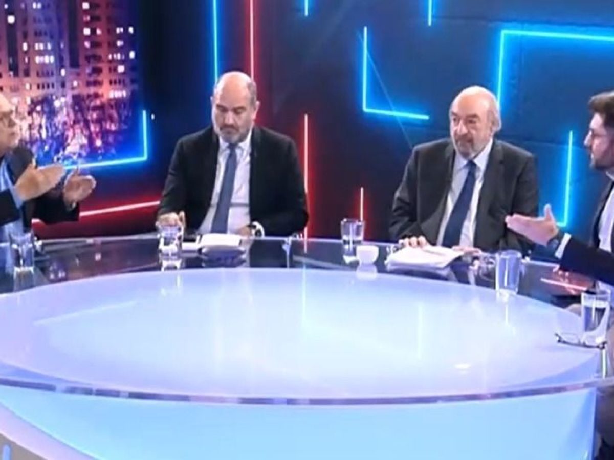 Βγήκαν τα  «μαχαίρια» on air ανάμεσα σε Ζαχαριάδη – Δρυμιώτη για τη Χίο: «Γιατί πιστεύετε τους λαθρομετανάστες;»