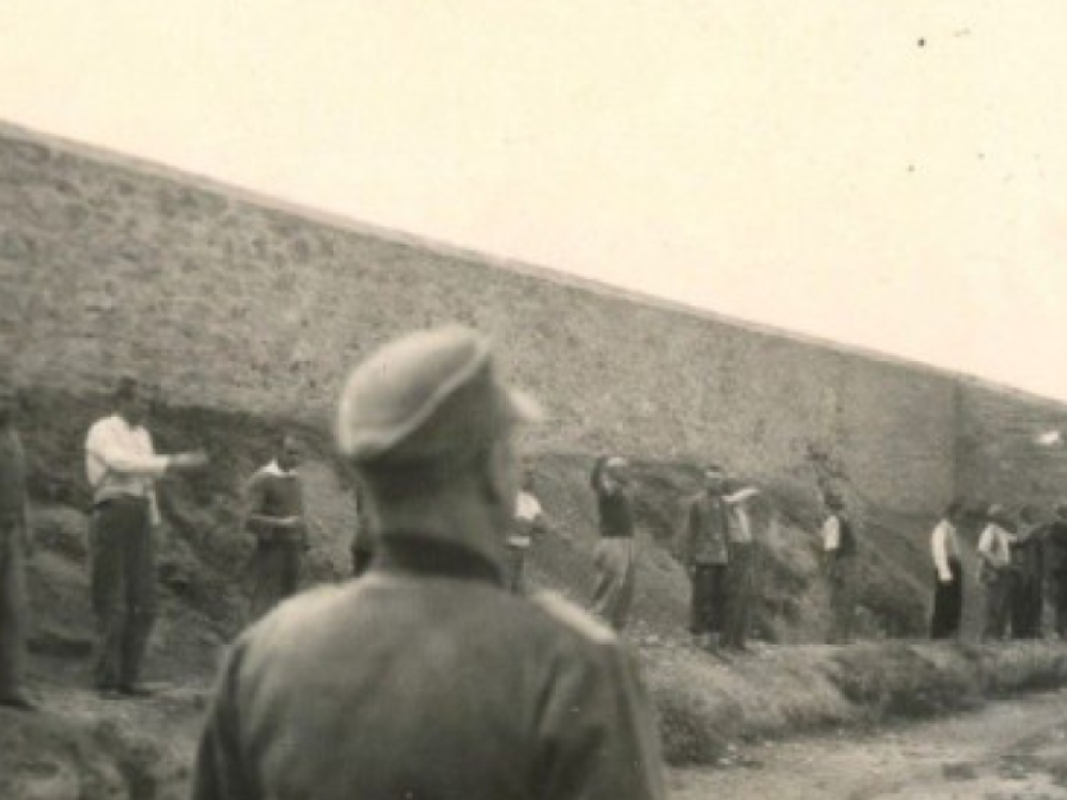 Βουλή: Κάθε βοήθεια για την απόκτηση των φωτογραφιών της Καισαριανής