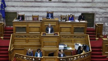 &Beta;&omicron;&upsilon;&lambda;ή: &laquo;Ό&chi;&iota;&raquo; &sigma;&tau;&eta;&nu; ά&rho;&sigma;&eta; &alpha;&sigma;&upsilon;&lambda;ί&alpha;&sigmaf; &Kappa;&omicron;&upsilon;&tau;&sigma;&omicron;ύ&mu;&pi;&alpha; &gamma;&iota;&alpha; &tau;&alpha; &omicron;&iota;&kappa;&omicron;&nu;&omicron;&mu;&iota;&kappa;ά &tau;&omicron;&upsilon; &Kappa;&Kappa;&Epsilon; &ndash; &laquo;&Nu;&alpha;&iota;&raquo; &sigma;&tau;&eta;&nu; ά&rho;&sigma;&eta; &tau;&omicron;&upsilon; &Delta;&eta;&mu;ή&tau;&rho;&eta; &Mu;ά&nu;&tau;&zeta;&omicron;&upsilon;