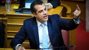 &Beta;&omicron;&upsilon;&lambda;ή: &Omicron;&lambda;&omicron;&mu;έ&tau;&omega;&pi;&eta; &epsilon;&pi;ί&theta;&epsilon;&sigma;&eta; &sigma;&epsilon; &Pi;&lambda;&epsilon;ύ&rho;&eta; &gamma;&iota;&alpha; &tau;&omicron; &laquo;έ&gamma;&kappa;&lambda;&eta;&mu;&alpha;&raquo; &sigma;&tau;&eta; &Chi;ί&omicron;