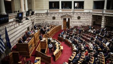 &Beta;&omicron;&upsilon;&lambda;ή: &Psi;&eta;&phi;ί&sigma;&tau;&eta;&kappa;&epsilon; &tau;&omicron; &nu;&omicron;&mu;&omicron;&sigma;&chi;έ&delta;&iota;&omicron; &gamma;&iota;&alpha; &tau;&eta; &laquo;&nu;ό&mu;&iota;&mu;&eta; &mu;&epsilon;&tau;&alpha;&nu;ά&sigma;&tau;&epsilon;&upsilon;&sigma;&eta;&raquo;