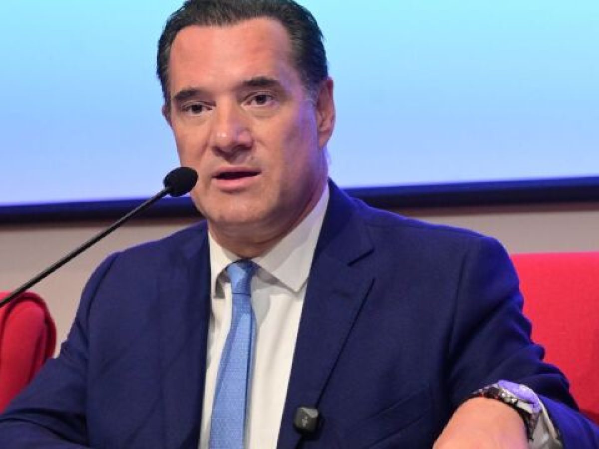 Άδωνις Γεωργιάδης: Καμάρωσε τον γιο του να παίζει σε σχολική παράσταση (Εικόνες)