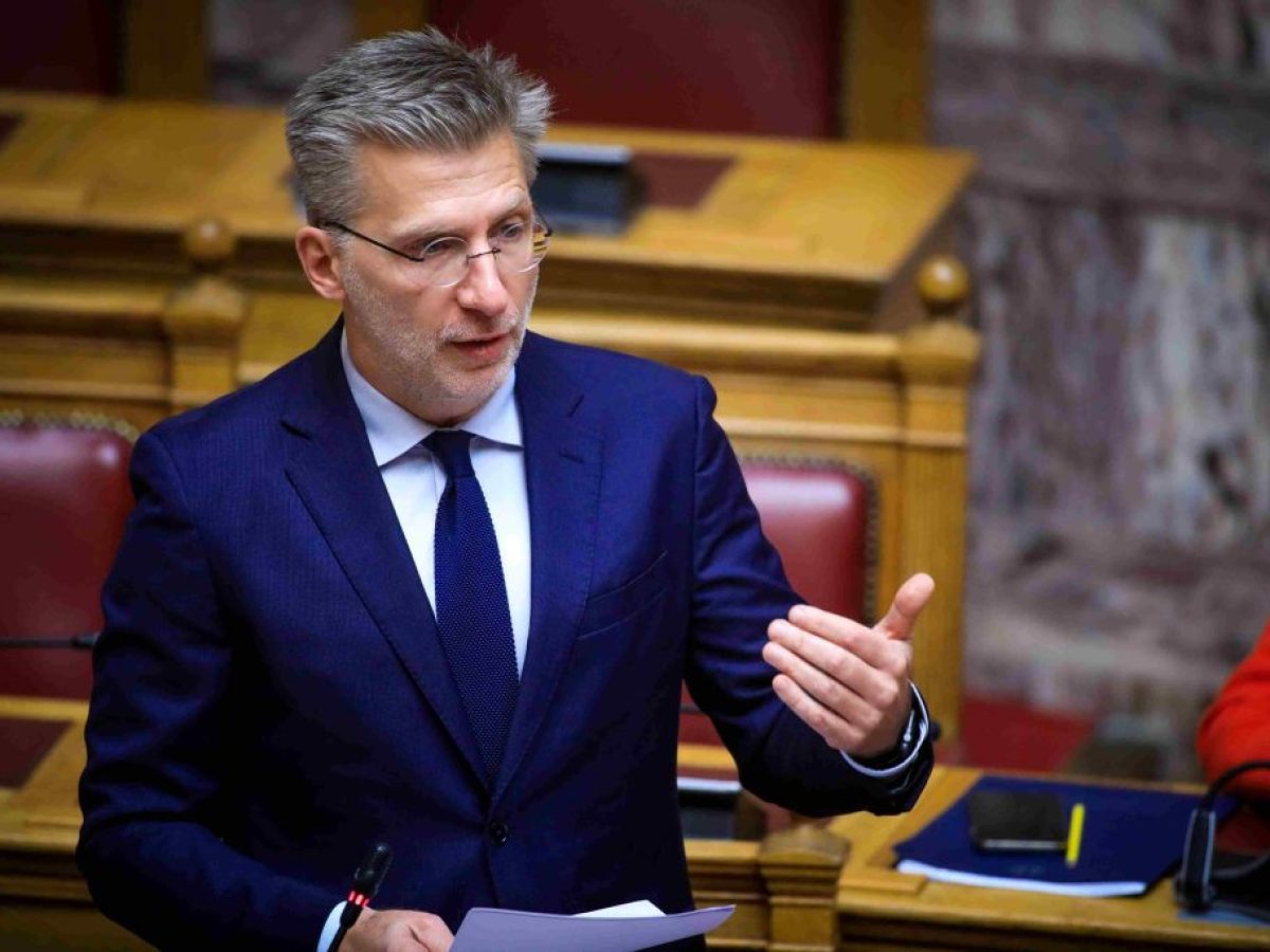 Άκης Σκέρτσος για Αναθεώρηση του Συντάγματος: Η συζήτηση απαιτεί ευρύτερες συναινέσεις