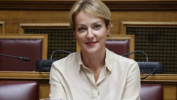 Αλ. Σδούκου: Υλοποιούνται τα μέτρα για τους αγρότες – Έως το τέλος του μήνα η ρύθμιση για το πετρέλαιο στην αντλία