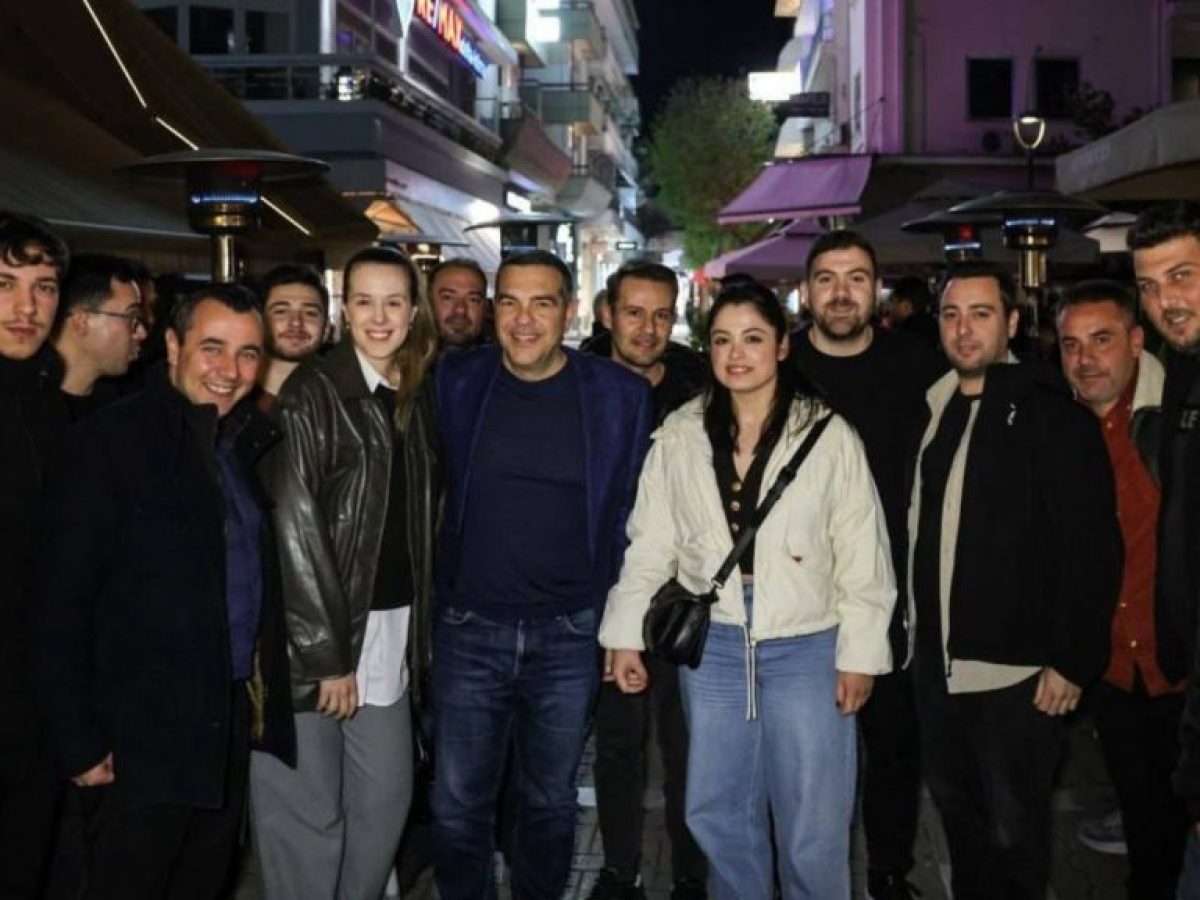 Αλέξης Τσίπρας από την Λάρισα: Να μάθουμε να ακούμε τους νέους