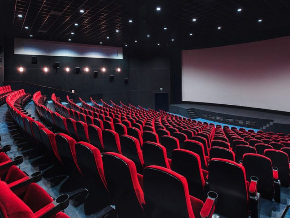 Αναγωγές: Ο Βυσσινόκηπος, ο Γκοντό, ο Δράκος και τα κόμματα