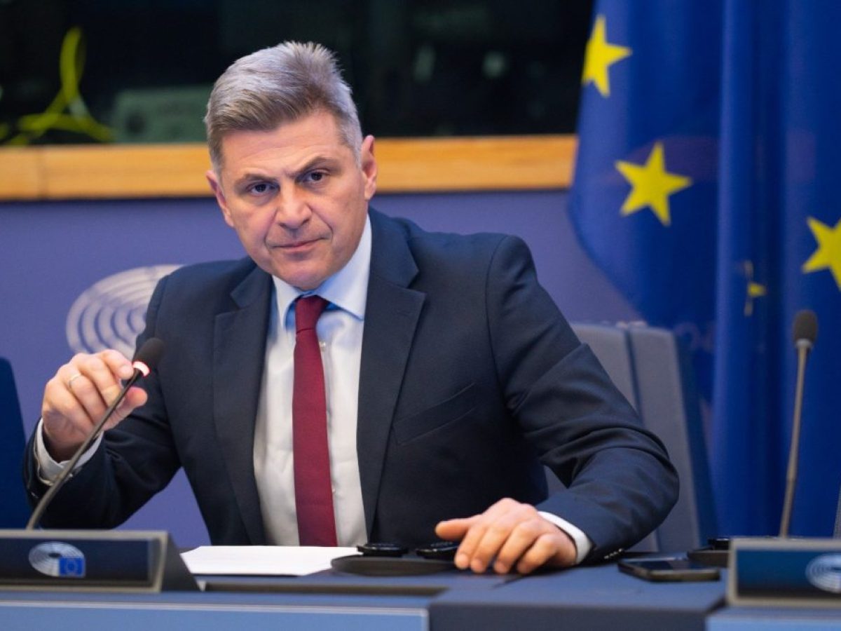 Αποκάλυψη Φαραντούρη! Το Ευρωπαϊκό Κοινοβούλιο ανοίγει έρευνα για το ελβετικό φράγκο στην Ελλάδα